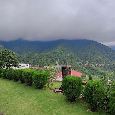 The Bohemian Casa Dehradun Hotel Екстериор снимка
